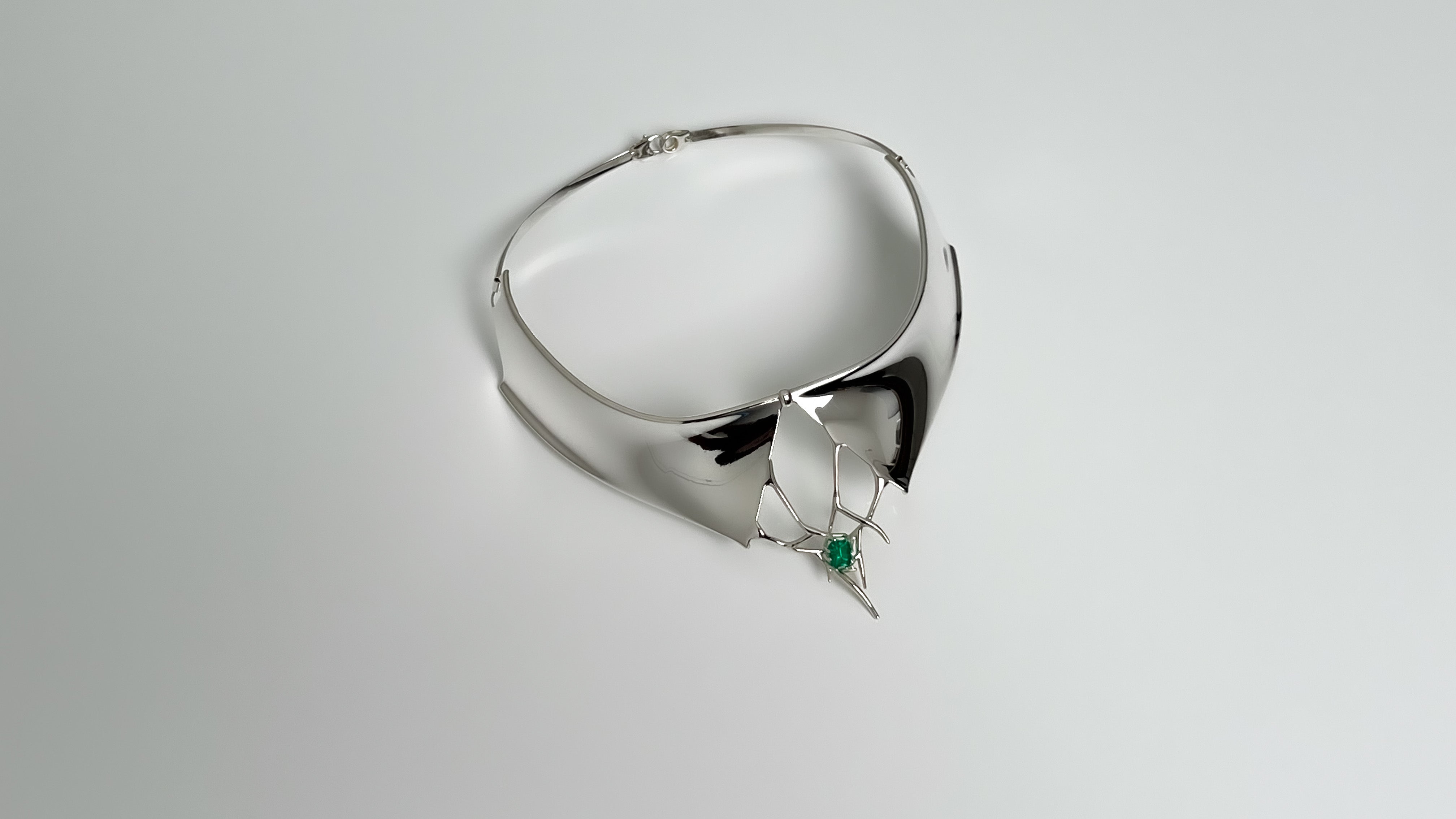 Emerald Essence Collar